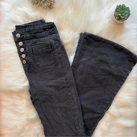 American Eagle High Rise Corduroy Flare Jeans - Picture 1 of 5